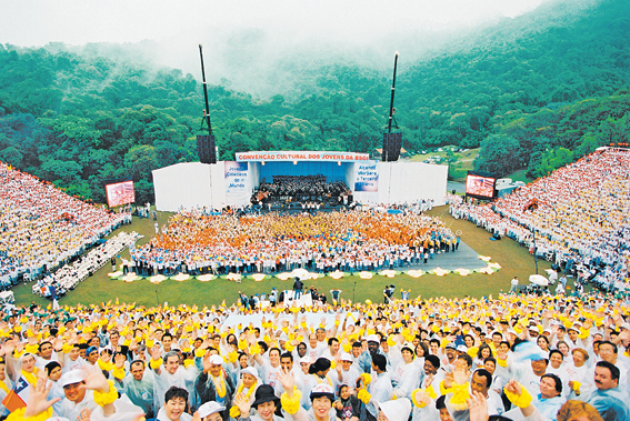 Convenção Cultural dos Jovens, conhecida como “Convenção da Chuva” (17 out. 1999)