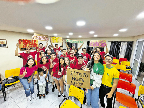 Jovens do Distrito Monte Alegre realizam encontro com foco no futuro