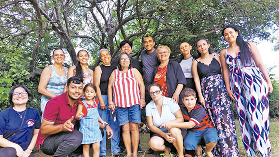 Reunião do Bloco Nascente, distante 730 km de Recife