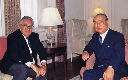 Cinquenta anos do primeiro encontro de Daisaku Ikeda e Henry Kissinger