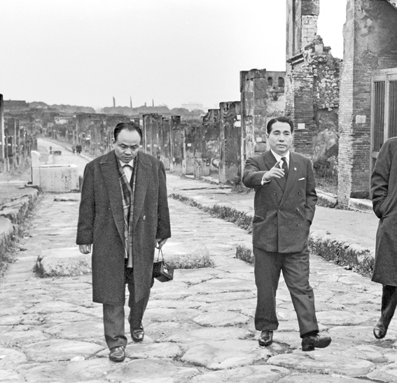 Daisaku Ikeda em pompeia